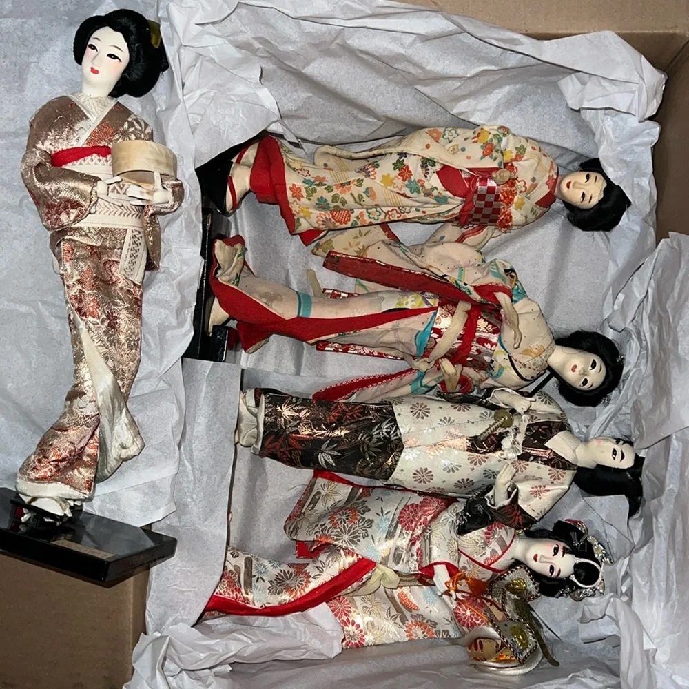 VINTAGE HARD TO FIND SET OF NISHI DOLL (SET OF 5) - Picture 1 of 4